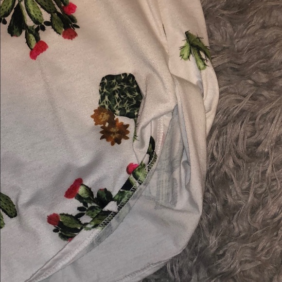 Cacti side knot tee - Picture 2 of 2